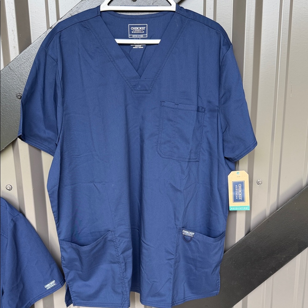 Cherokee Workwear XL Men's Navy Scrub Top - New With Tags